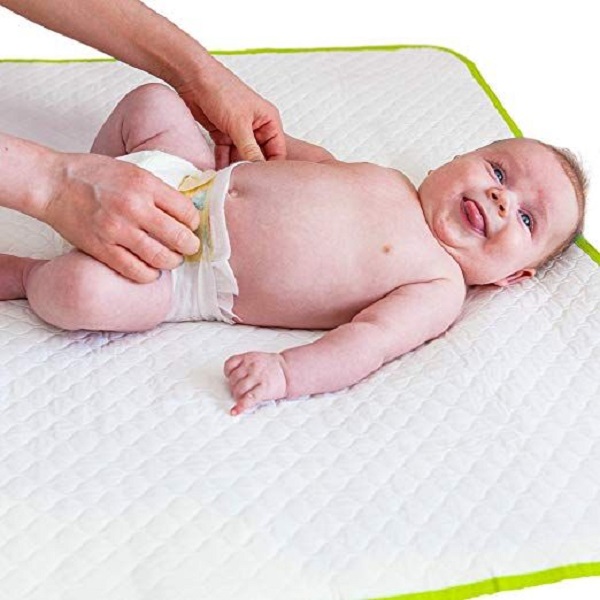 Keep your baby's portable changing pad clean 