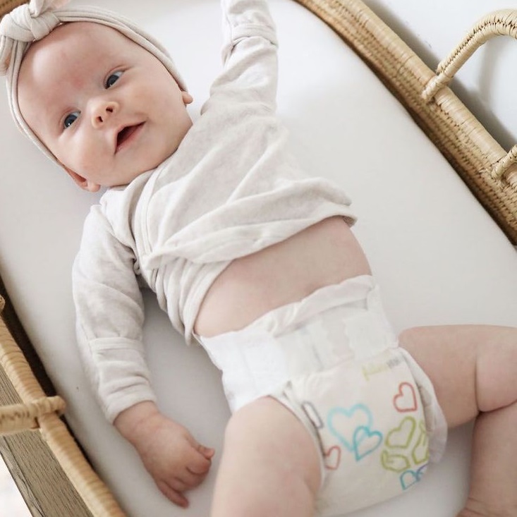 How to Change a Baby Diaper? Step-by-Step Guide